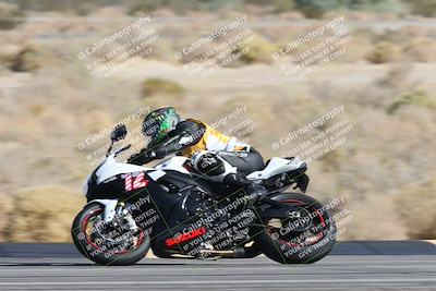 media/Nov-16-2025-Race Pace (Sun) [[8c5fa54630]]/Non Verified Riders (1st 20 Minutes)/4-Turn 16 (1116am)/